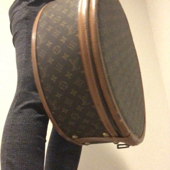 Vintage Louis Vuitton round travel bag - Picture 9 of 9